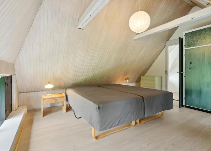 Pet Friendly In With Kitchen Holiday home *