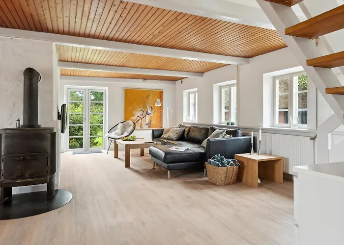 Pet Friendly In With Kitchen * Vejle