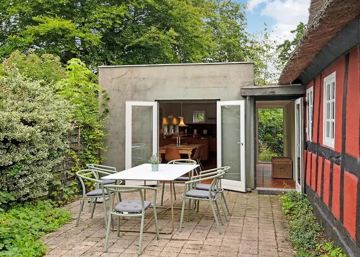 Holiday home Pet Friendly In With Kitchen *